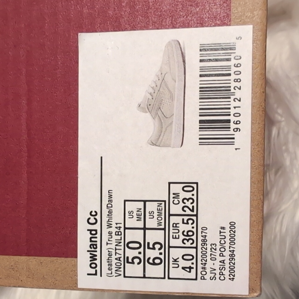 Vans Lowland CC - Picture 10 of 10